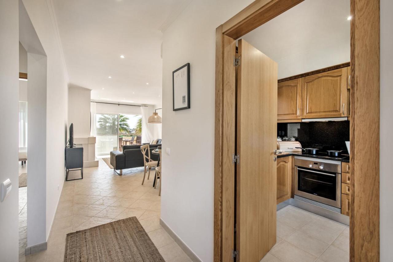 Luxurious First Floor Apartment Sleeps 4 Carvoeiro  Exterior photo